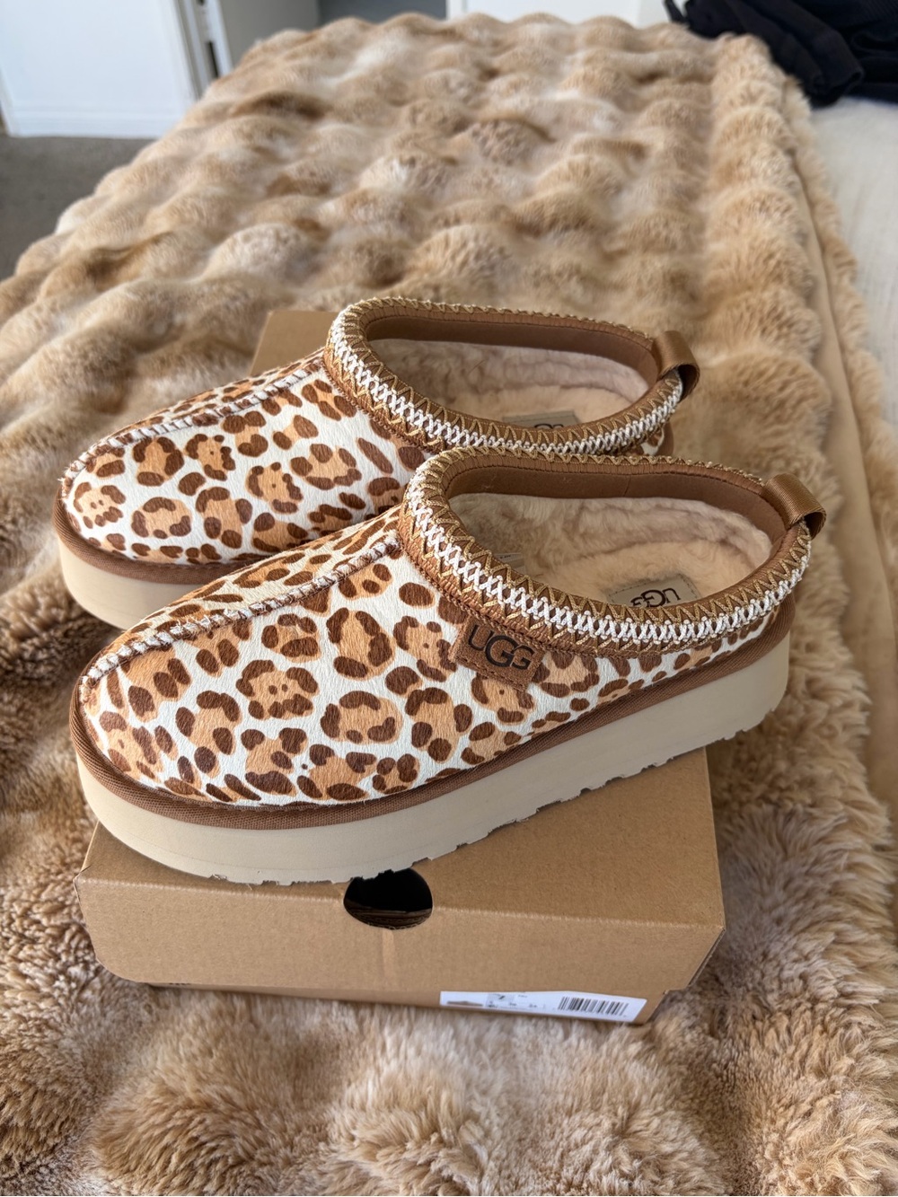 UGG Leopard Print Slip-On Clog - Brown/Tan